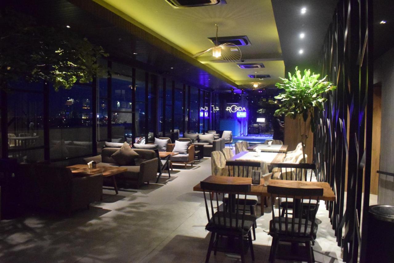 Arosa Hotel Jakarta Buitenkant foto